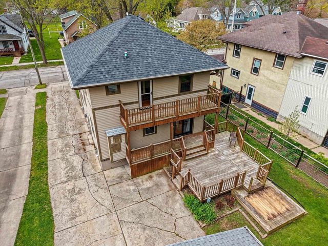 1131 LAWE STREET, Green Bay, WI 54301