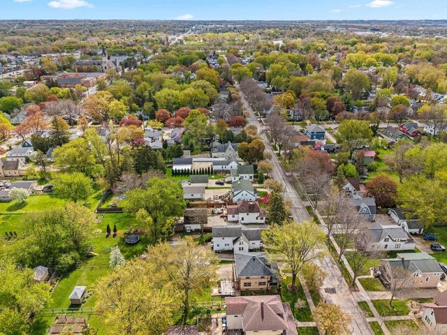 1131 LAWE STREET, Green Bay, WI 54301