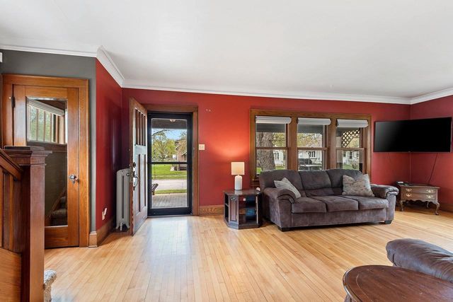 1131 LAWE STREET, Green Bay, WI 54301