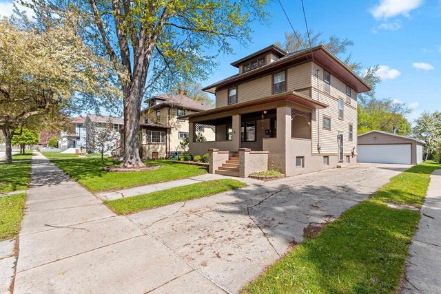 1131 LAWE STREET, Green Bay, WI 54301
