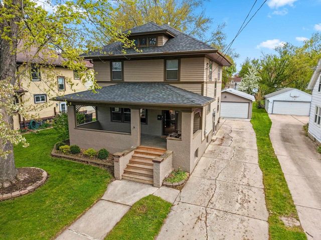 1131 LAWE STREET, Green Bay, WI 54301