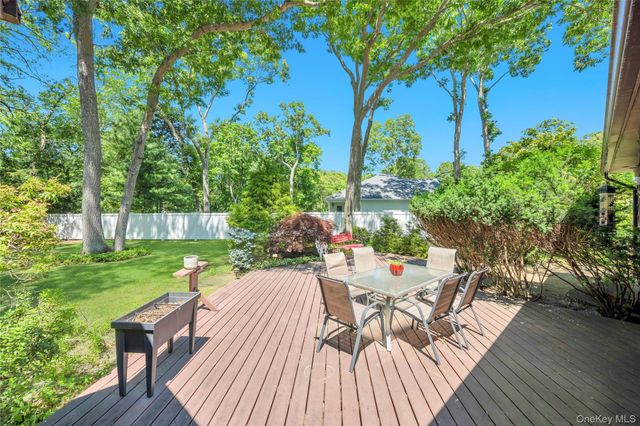 34 Daly Court, Riverhead, NY 11901