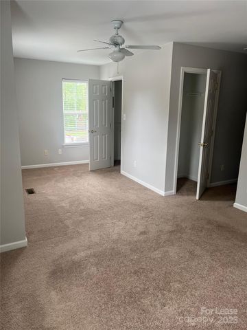 8901 Cinnabay Drive, Charlotte, NC 28216