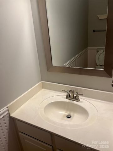 8901 Cinnabay Drive, Charlotte, NC 28216