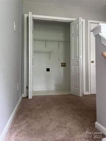 8901 Cinnabay Drive, Charlotte, NC 28216