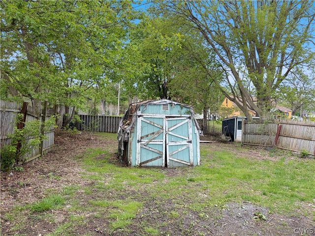 124 Baldwin Ave, Syracuse, NY 13205
