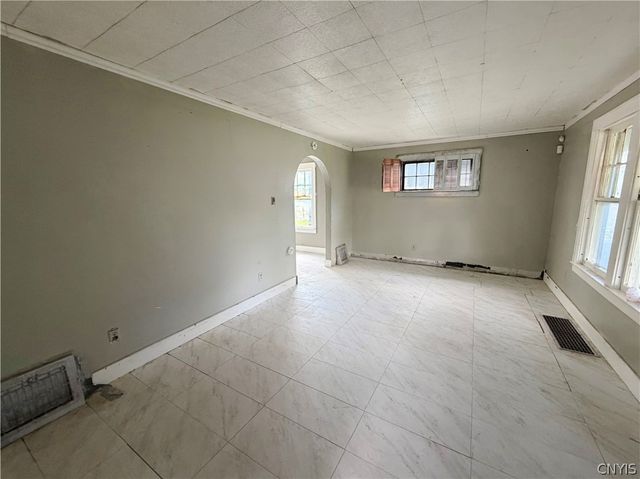 124 Baldwin Ave, Syracuse, NY 13205
