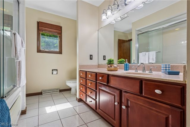 21 W Howe Road, Tallmadge, OH 44278