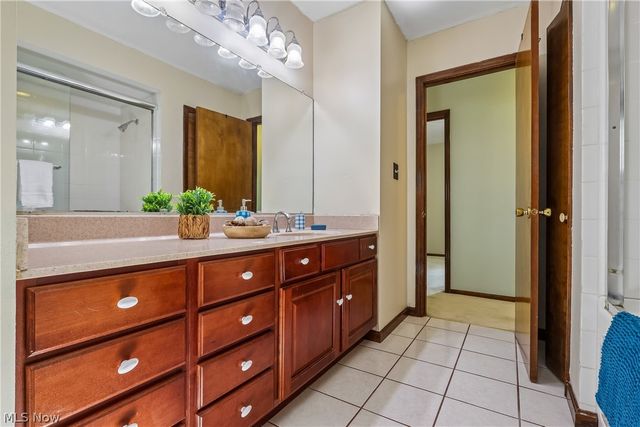21 W Howe Road, Tallmadge, OH 44278