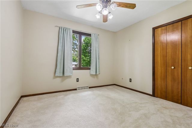 21 W Howe Road, Tallmadge, OH 44278