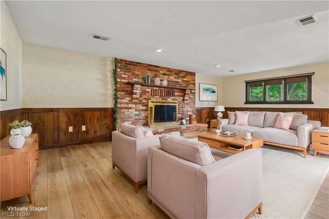 21 W Howe Road, Tallmadge, OH 44278