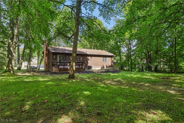 21 W Howe Road, Tallmadge, OH 44278