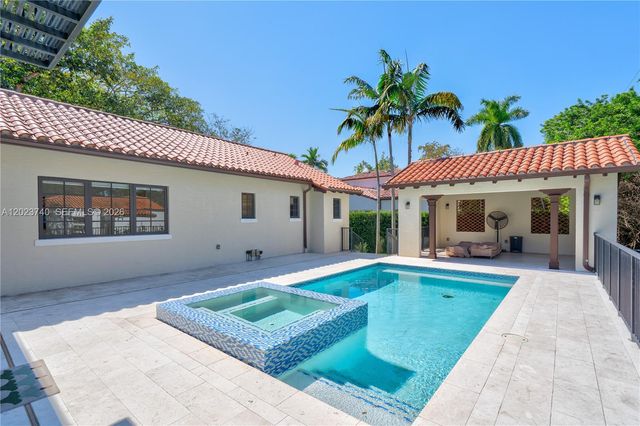 519 Alhambra Cir, Coral Gables, FL 33134
