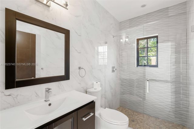 519 Alhambra Cir, Coral Gables, FL 33134