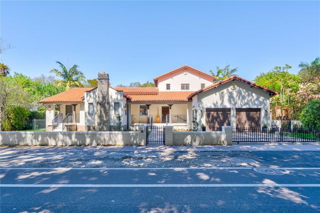 519 Alhambra Cir, Coral Gables, FL 33134