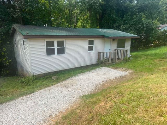 521 Morrow Rd, Huntington, WV 25701