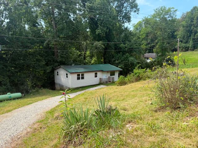 521 Morrow Rd, Huntington, WV 25701
