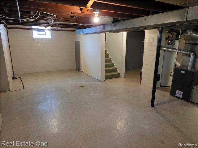 23079 Violet Street, Farmington, MI 48336
