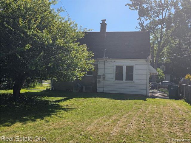 23079 Violet Street, Farmington, MI 48336