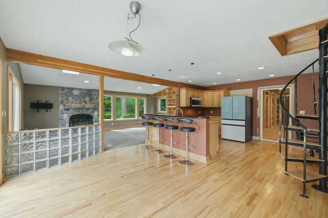 1372 Cramton Avenue NE, Ada, MI 49301
