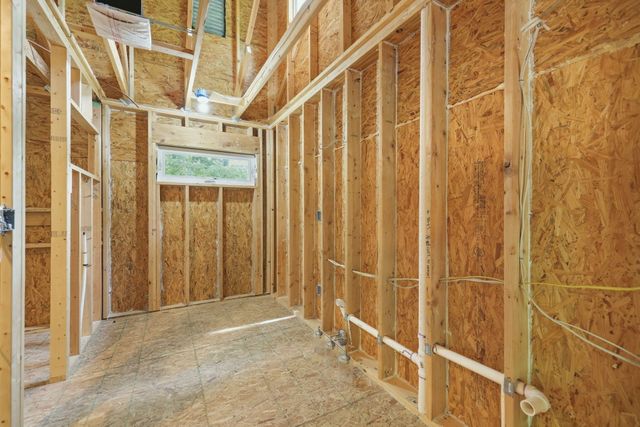 1372 Cramton Avenue NE, Ada, MI 49301