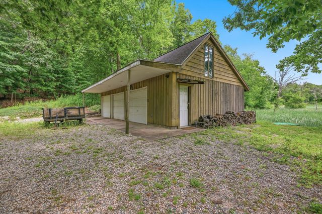 1372 Cramton Avenue NE, Ada, MI 49301
