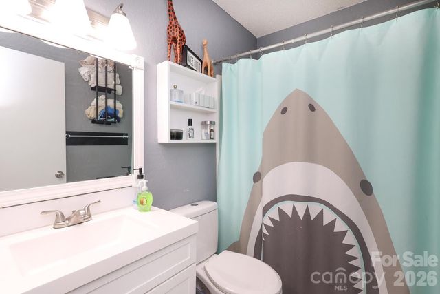 210 King George Lane, Gastonia, NC 28056