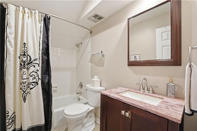 4306 W 111TH Terrace, Leawood, KS 66211