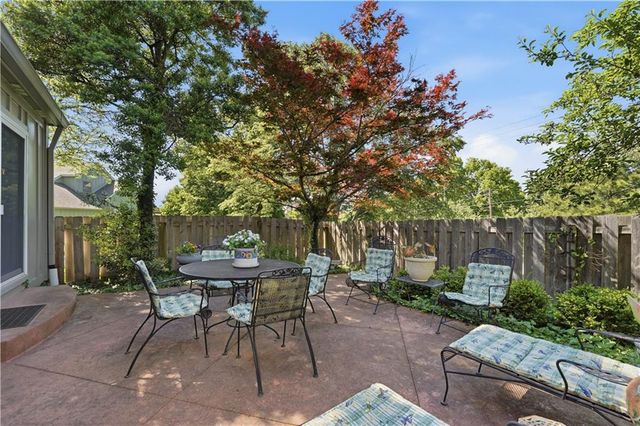 4306 W 111TH Terrace, Leawood, KS 66211