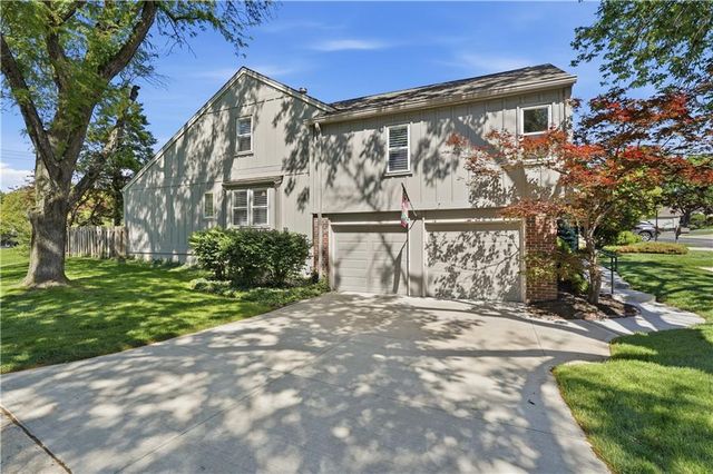 4306 W 111TH Terrace, Leawood, KS 66211