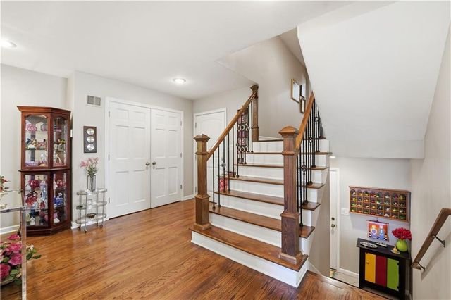4306 W 111TH Terrace, Leawood, KS 66211
