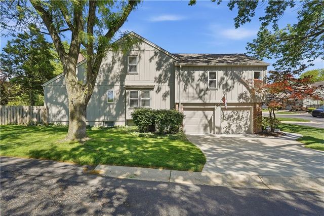 4306 W 111TH Terrace, Leawood, KS 66211