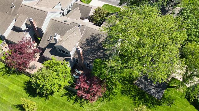 4306 W 111TH Terrace, Leawood, KS 66211
