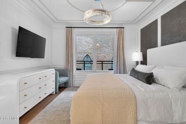 19 Washington Street 454 B3, Saratoga Springs, Inside, NY 12866