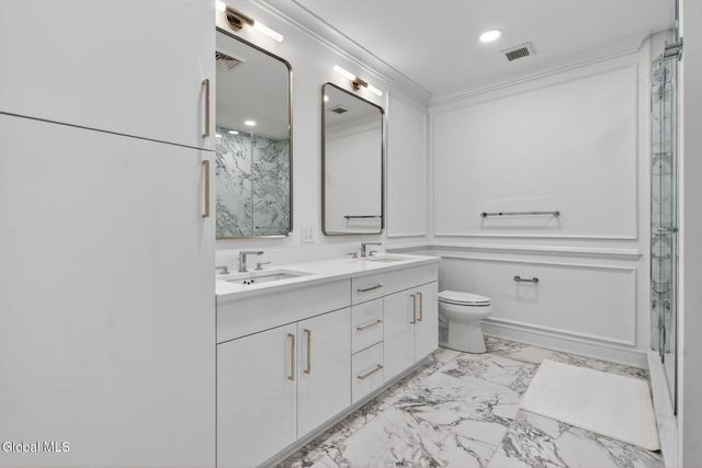 19 Washington Street 454 B3, Saratoga Springs, Inside, NY 12866