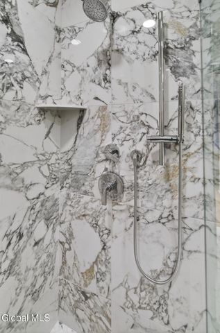 19 Washington Street 454 B3, Saratoga Springs, Inside, NY 12866