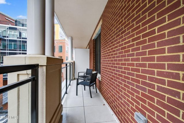 19 Washington Street 454 B3, Saratoga Springs, Inside, NY 12866