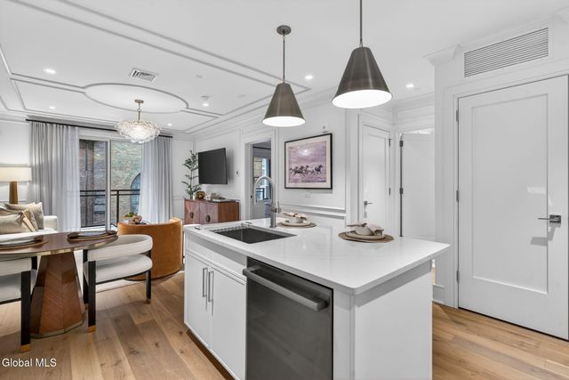 19 Washington Street 454 B3, Saratoga Springs, Inside, NY 12866