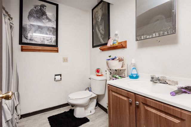 1251 Sampson Street, Des Moines, IA 50316