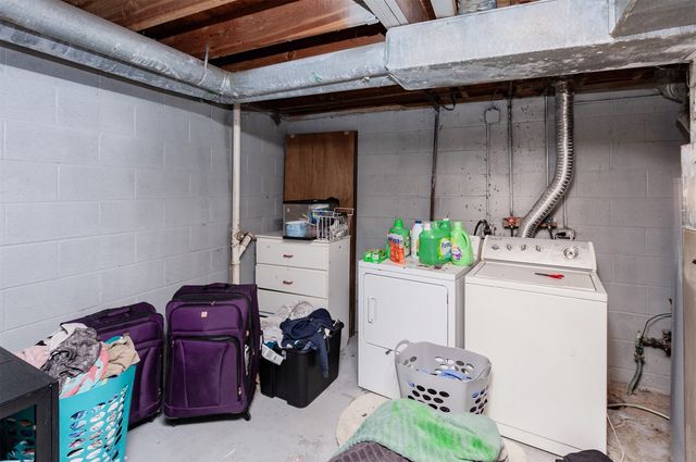 1251 Sampson Street, Des Moines, IA 50316