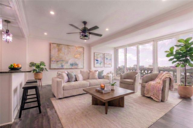 31 ISLAND WAY 703, Clearwater Beach, FL 33767