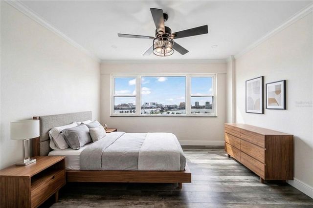 31 ISLAND WAY 703, Clearwater Beach, FL 33767