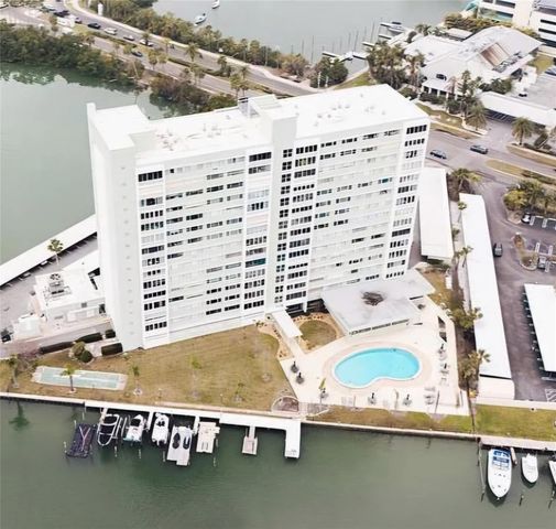 31 ISLAND WAY 703, Clearwater Beach, FL 33767