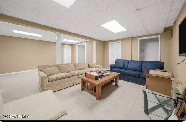 22 Alison Court, Marlboro, NJ 07746
