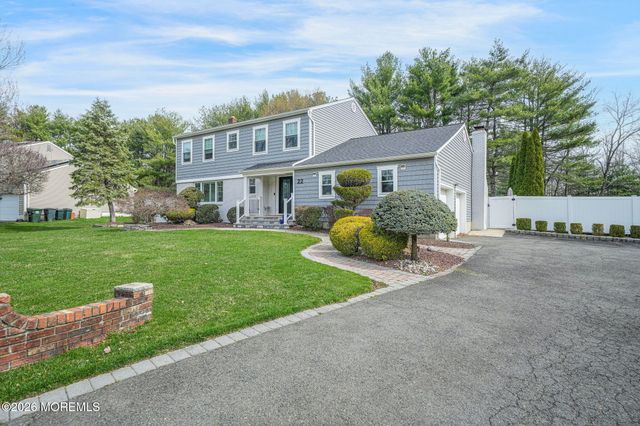 22 Alison Court, Marlboro, NJ 07746