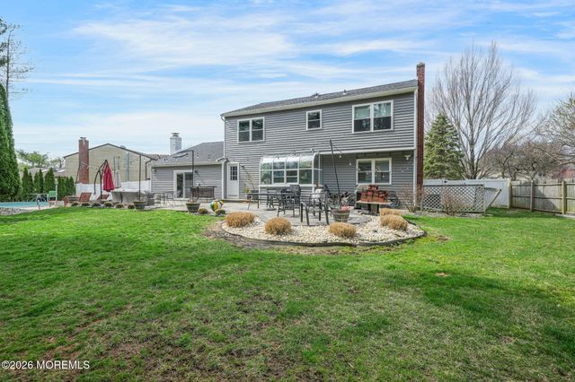 22 Alison Court, Marlboro, NJ 07746