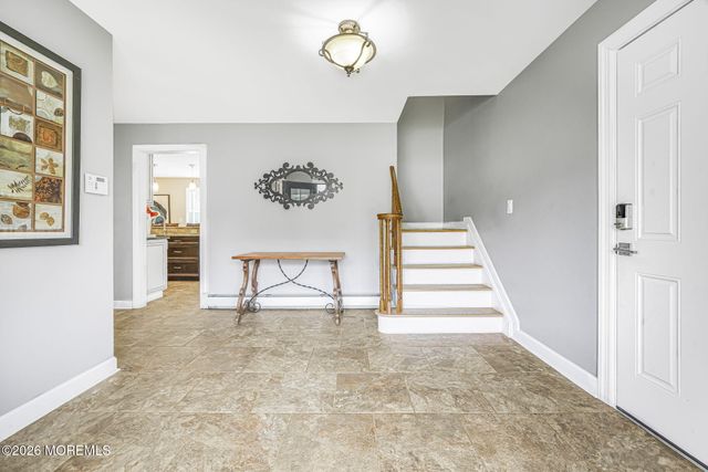 22 Alison Court, Marlboro, NJ 07746