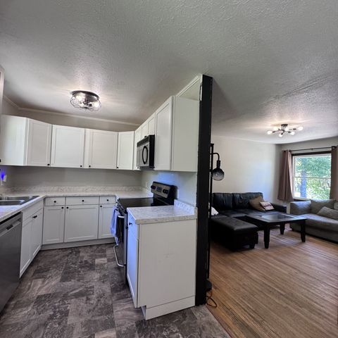 10135 W Oak Dr, Bon Aqua, TN 37025
