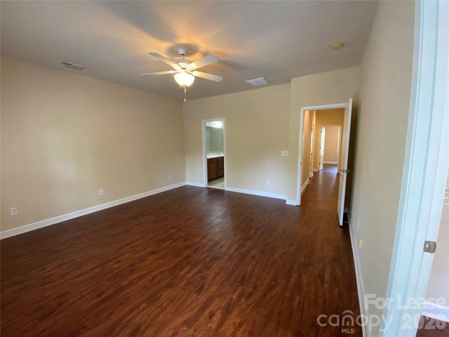 9916 Evergreen Terrace Drive, Charlotte, NC 28277