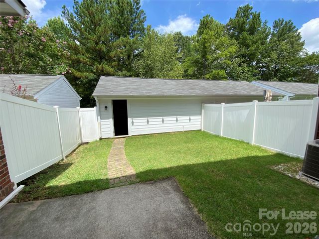 9916 Evergreen Terrace Drive, Charlotte, NC 28277